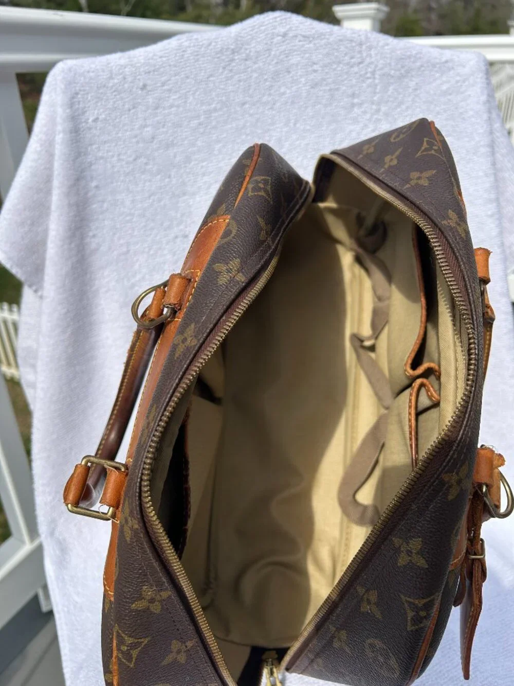 Auth Louis Vuitton MMonogram Deauville M47270 Hand Bag GOOD CONDITION! - Picture 5 of 16